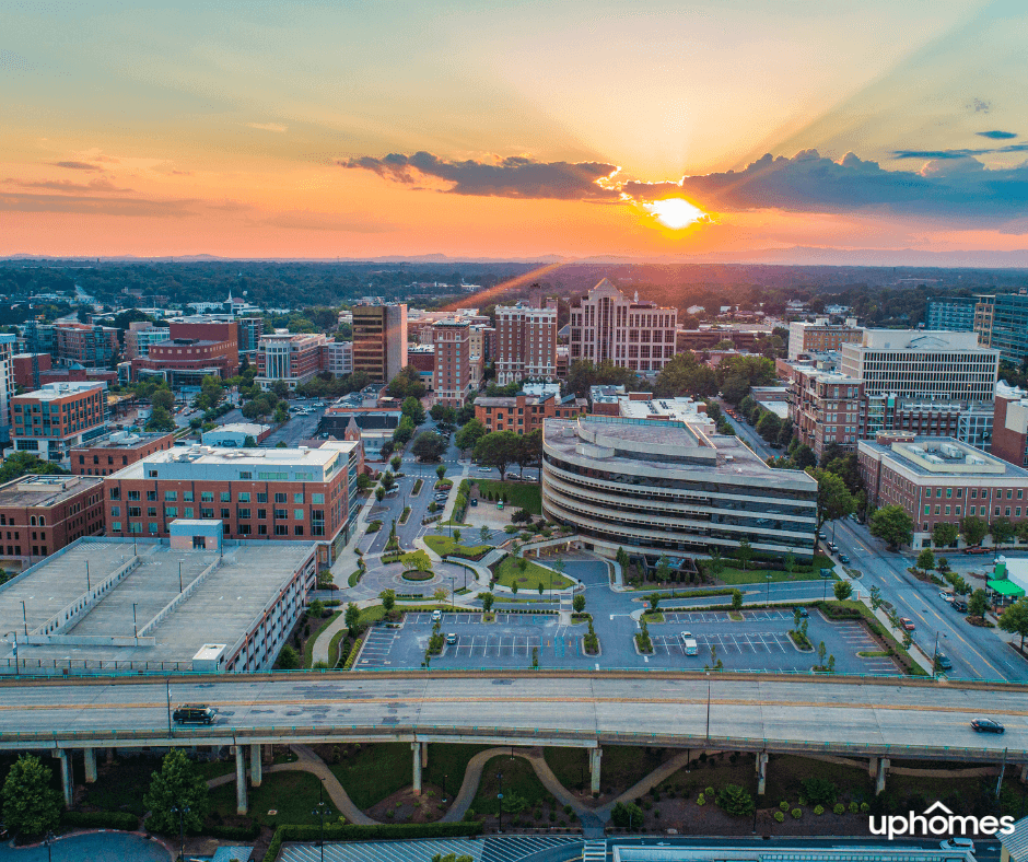 Living in Greensville SC - The Sunrise over the city of Greensville