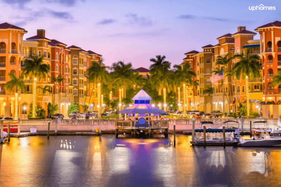 Naples Florida shopping and dining at sunset on the boardwalk