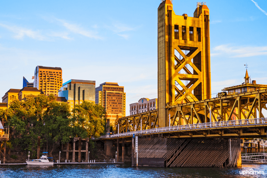 Moving to Sacramento? Here's 16 Things to Know