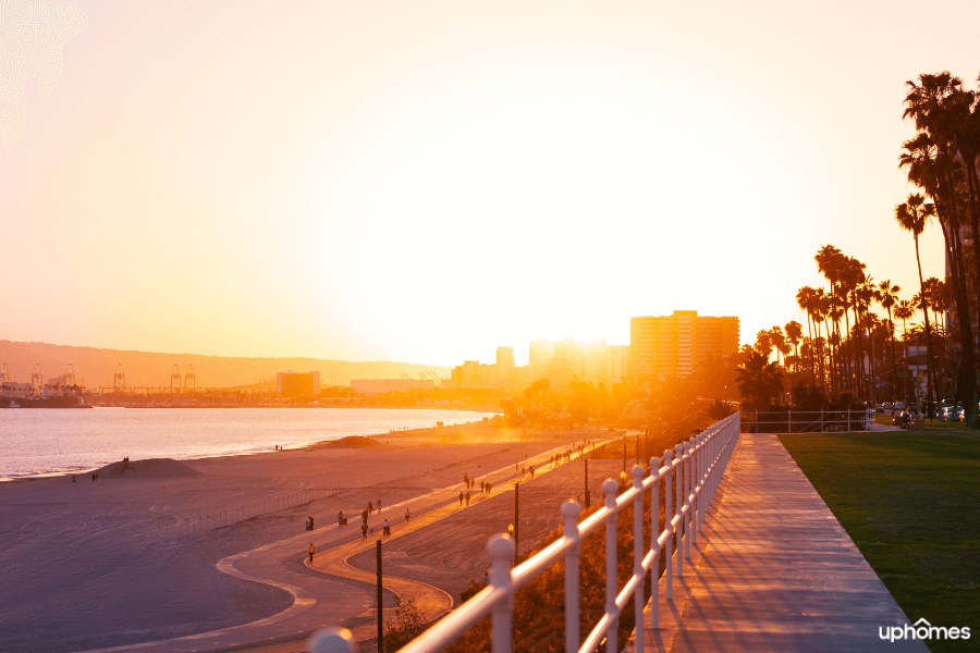 Sunset in Long Beach, CA overlooking the ocean from the pier