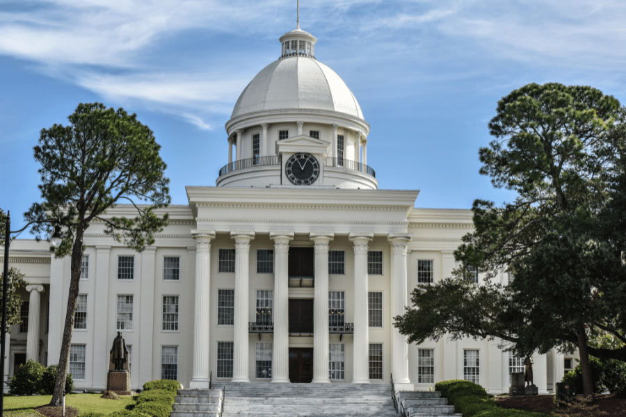 State capitol building in Montgomery, AL 