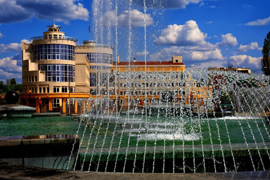 Building with water fountain view