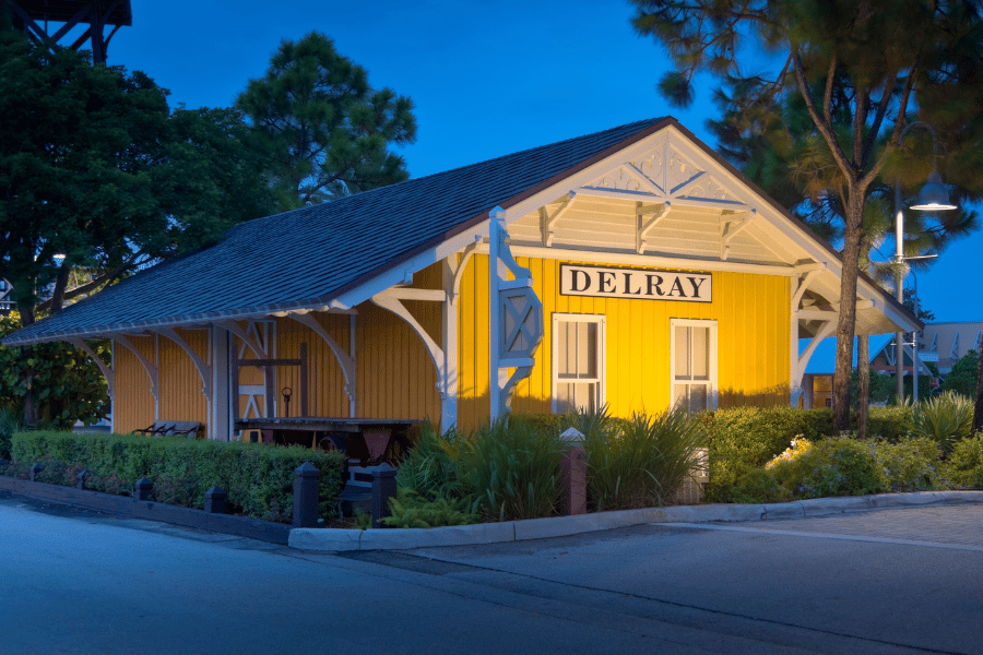Rail Station in Delray Beach, building