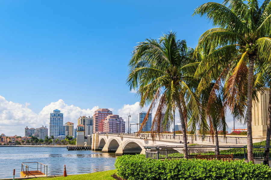 Palm Beach Lake Trail on a sunny day with palm trees