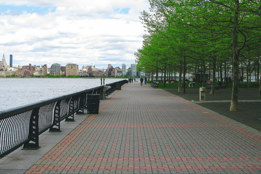 Walkway on the waterfront in Hoboken, NJ 