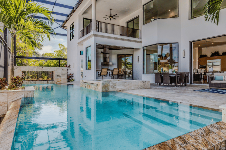 Home in Florida with a Pool and Palm trees