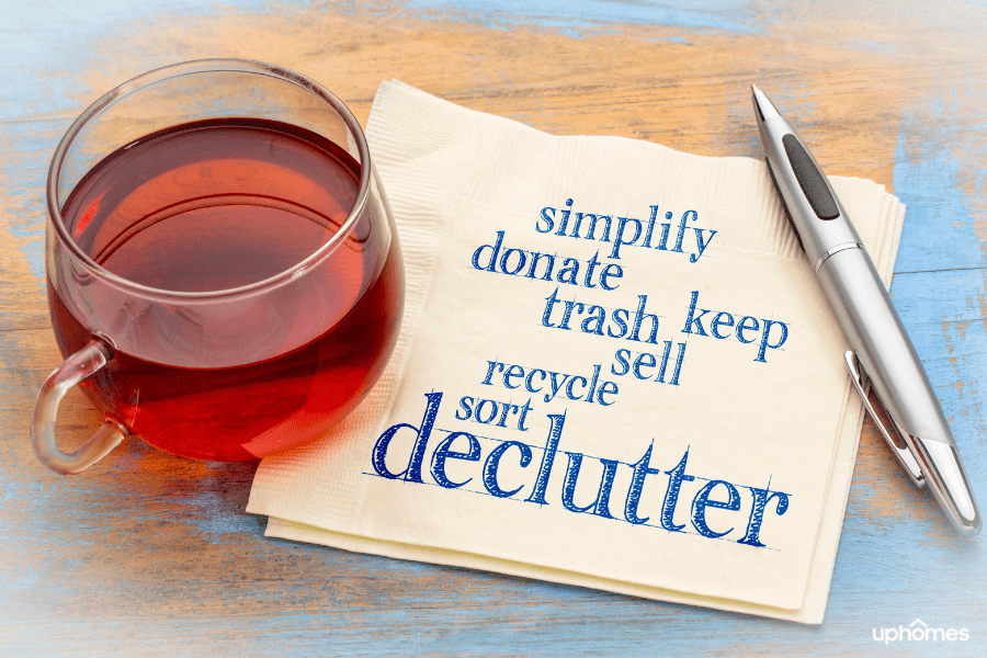 A Guide to decluttering, cleaning and downsizing home