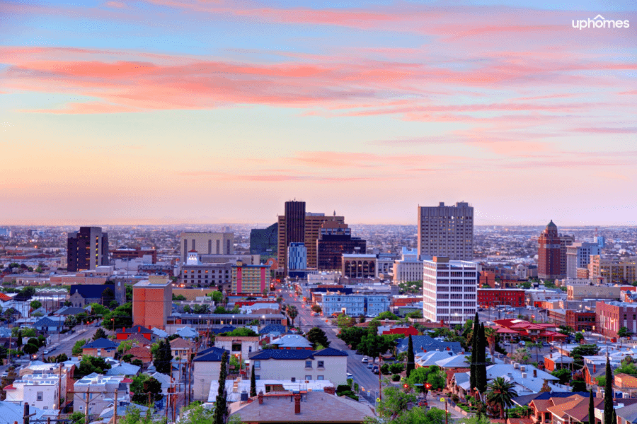 downtown-el-paso-city-life-sunset Downtown El Paso, TX city life and economy showcasing the hustle and bustle of the city