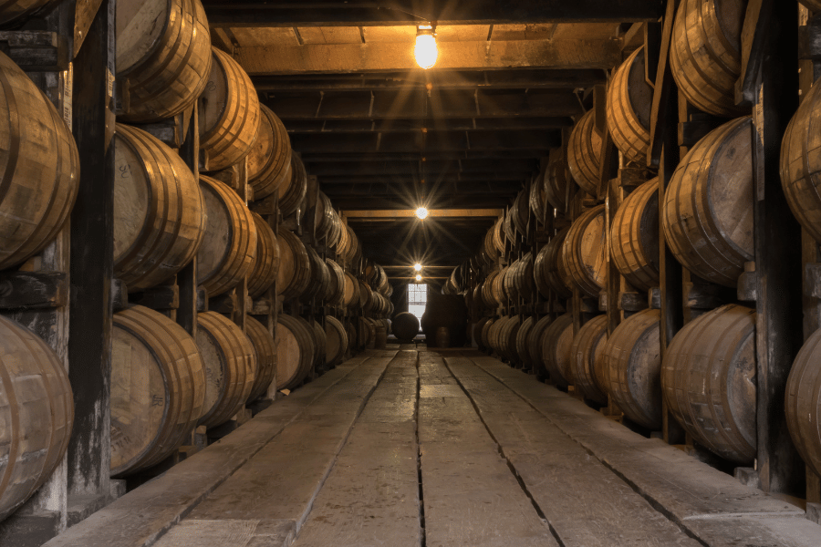 bourbon-distrillery-louisville-ky.png Bourbon Distillery in Louisville KY
