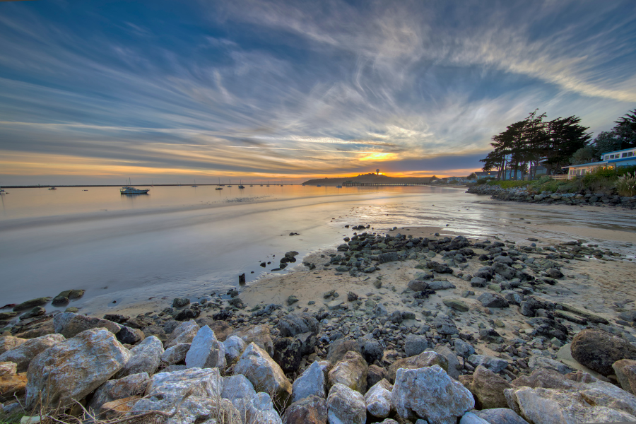 Ocean-Shores-WA.png Ocean Shores, WA during the sunset with rocks and water