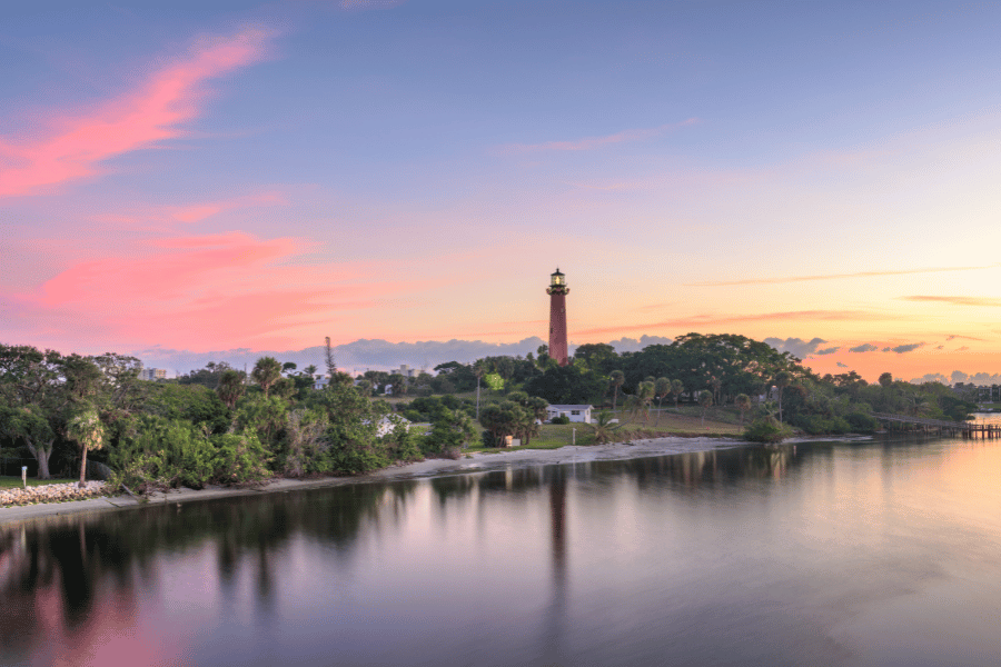 Jupiter-sunset.png Jupiter lighthouse during sunset