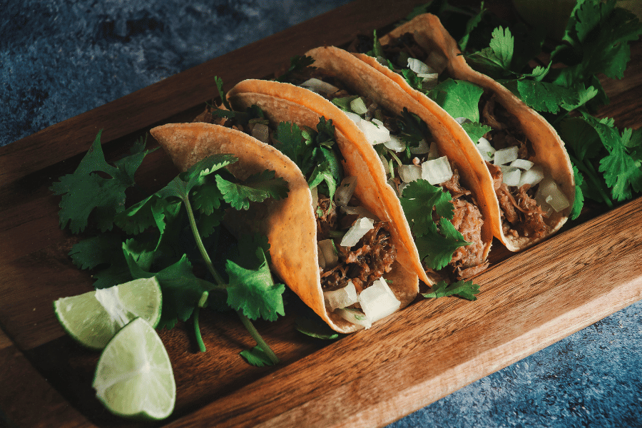 Enjoy affordable grocery prices and delicious restaurants in Albuquerque