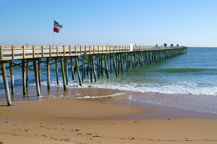 Flagler Beach Fishing Pier on a sunny day 