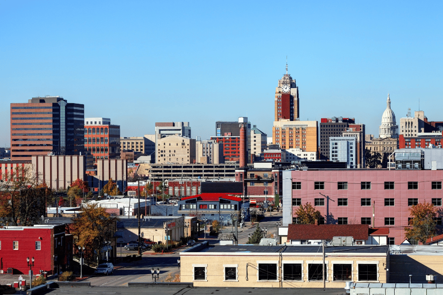 Buildings in Warren downtown area