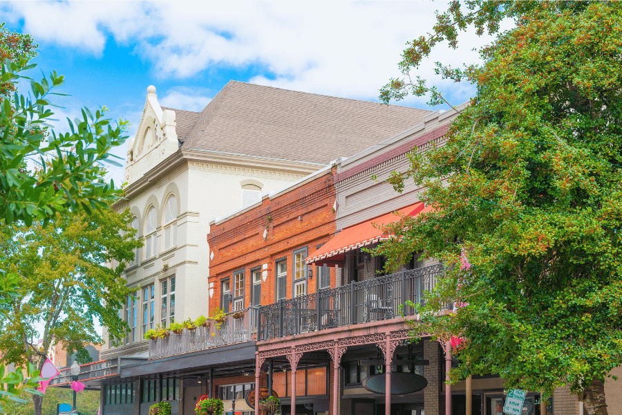 Don't miss out on all the beautiful homes near Downtown Pensacola, FL