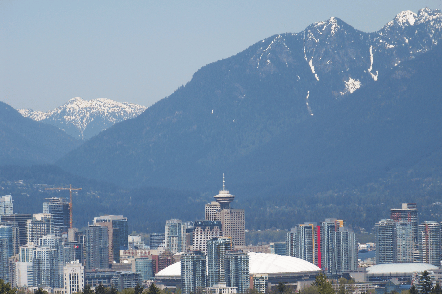 Amazing mountains in Vancouver Enjoy the best of both worlds with affordable homes and breathtaking views in Vancouver