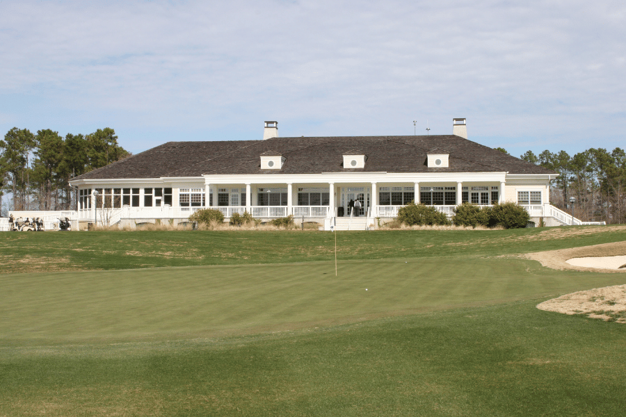 Enjoy many amenities at each course