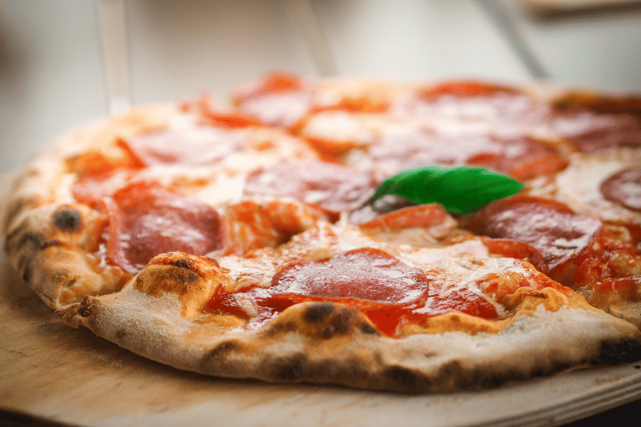 Pepperoni-Pizza.png pepperoni pizza with cheese and basil